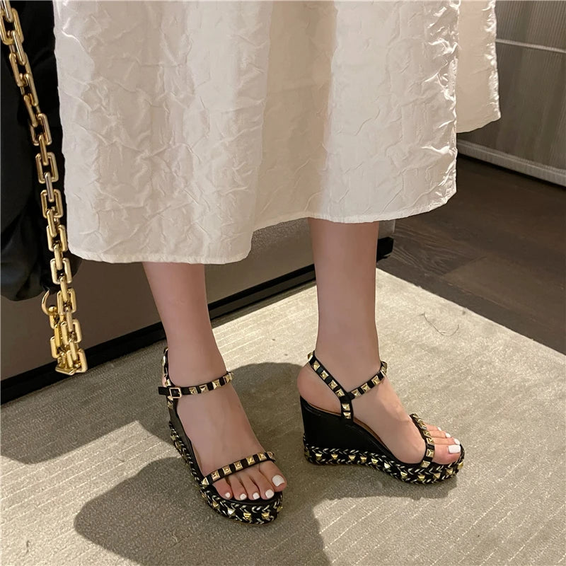 Rivet Rome Women Sandals High Heels Buckle Strap Metal Rattan Weave Platform Wedges Shoes For Women Beach Cane Sandals Open Toe