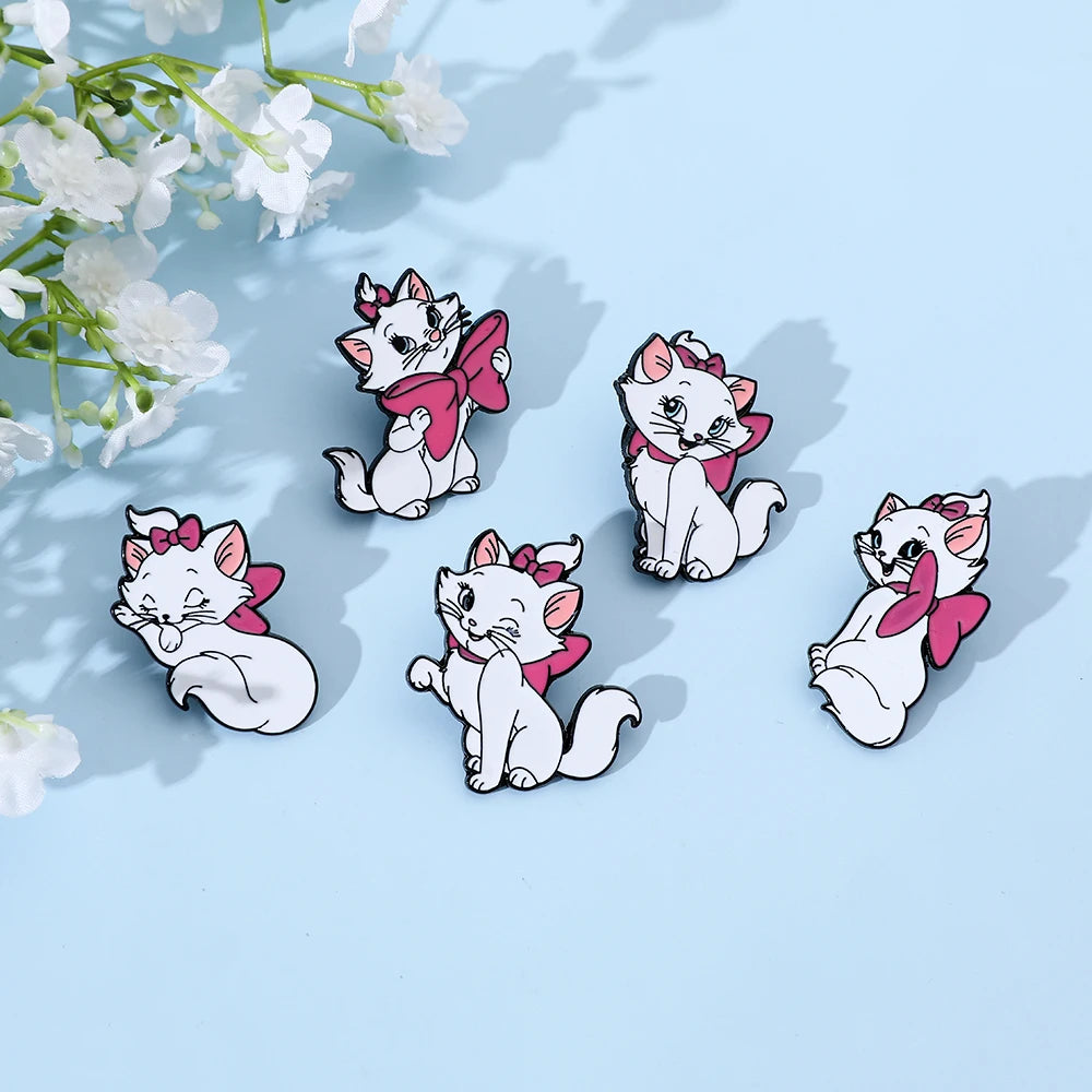 5 Pcs Anime The Aristocats Brooch Elegant Marie Cat Enamel Pin Metal Emblem Jewelry Backpack Clothing Accessories Festival Gift