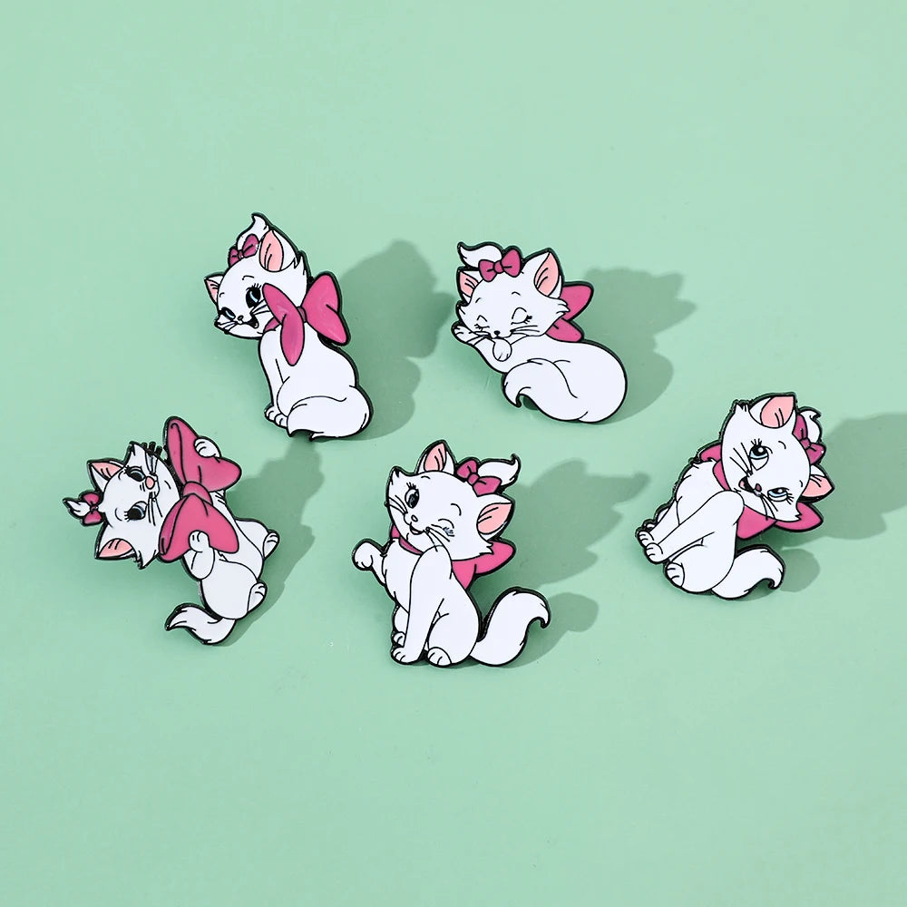 5 Pcs Anime The Aristocats Brooch Elegant Marie Cat Enamel Pin Metal Emblem Jewelry Backpack Clothing Accessories Festival Gift