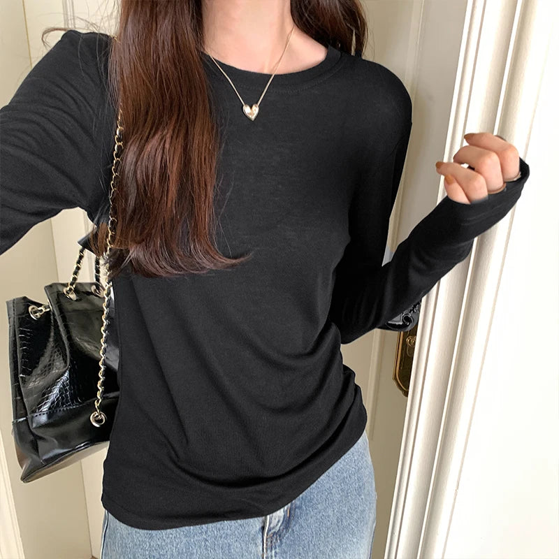 Solid Color Versatile Long Sleeve T-shirt for Women's AutumnNew Slim Fit and Slim Round Neck Underlay Top with Shoulder Underlay