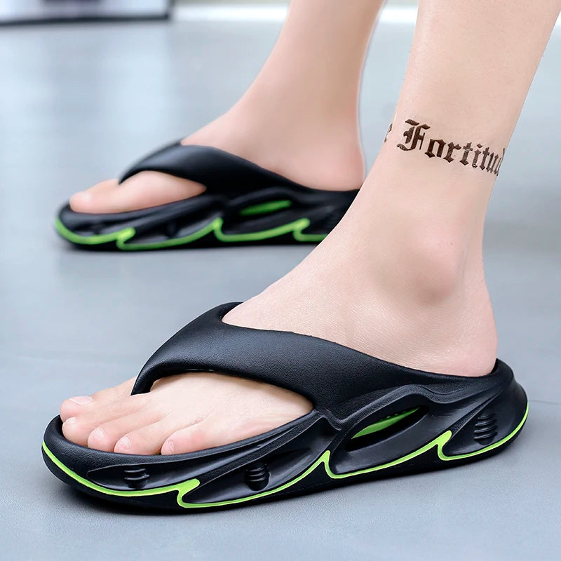 Men Flip Flops Outdoor Indoor Slippers Thick Soft Sole Men Beach Sandals Non-slip Bathroom Home Men Women Slippers Flip Flops