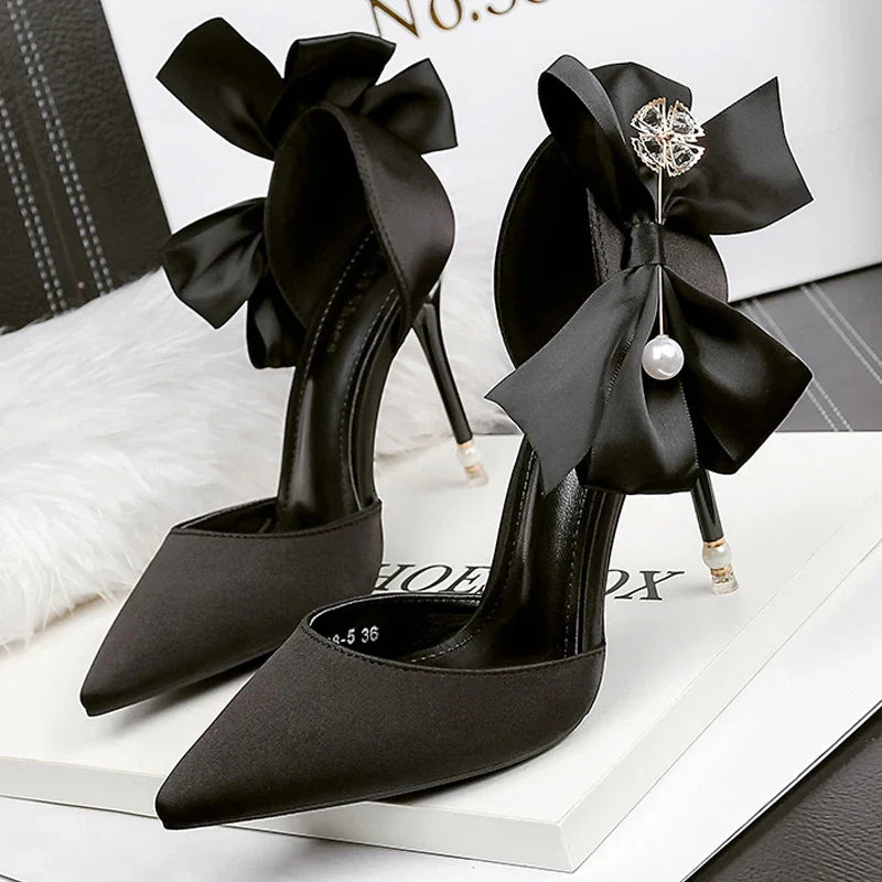 2023 New Bow-knot Women Pumps Designer Shoes High Heels Sandals Women Satin Stiletto Heels Sexy Pearl Wedding Shoes Plus Size 43