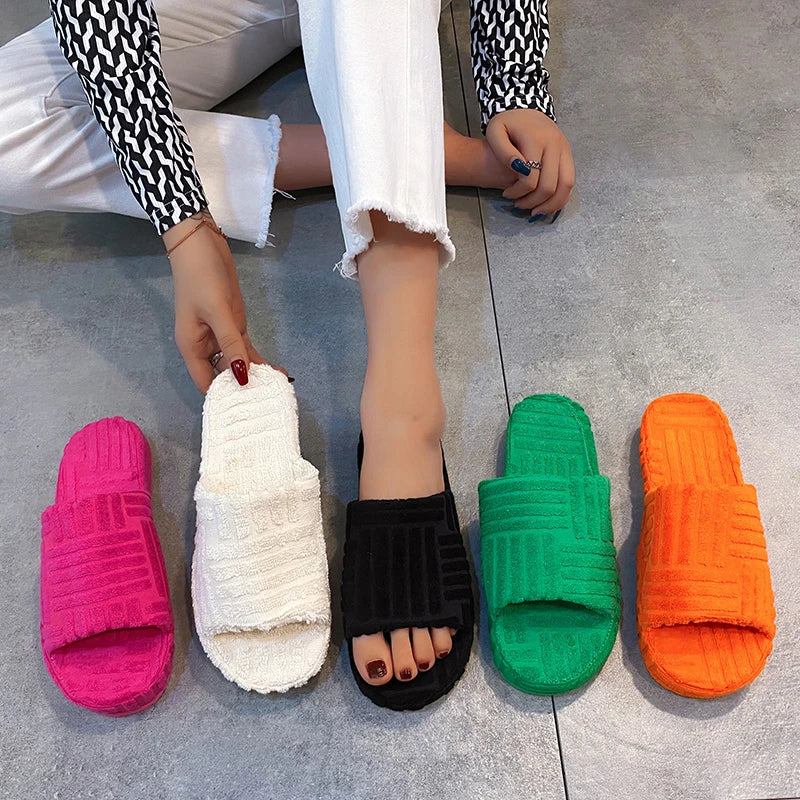 Faux Fur Home Slippers Fluffy Women Slides Comfort Furry Flat Sandals Female Cute Slippers Shoes for Woman Indoor Flip Flops