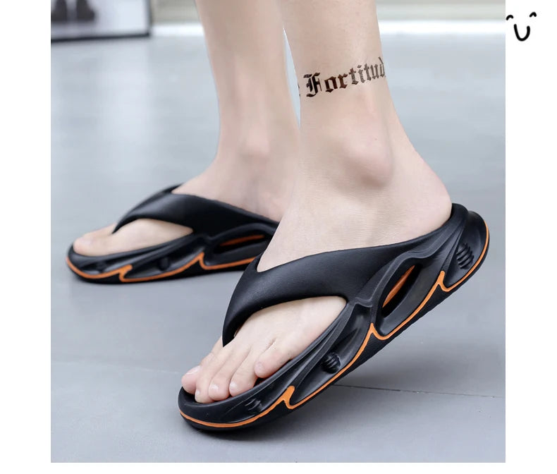 Men Flip Flops Outdoor Indoor Slippers Thick Soft Sole Men Beach Sandals Non-slip Bathroom Home Men Women Slippers Flip Flops