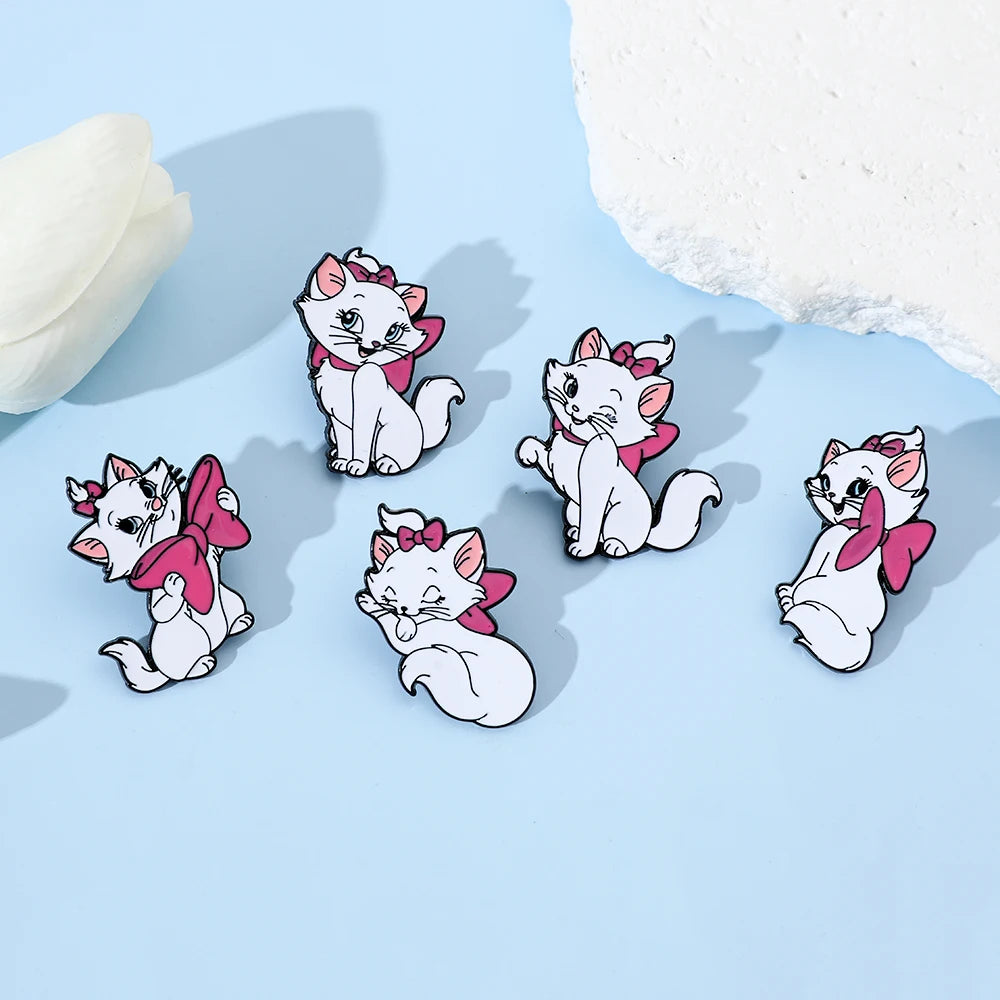 5 Pcs Anime The Aristocats Brooch Elegant Marie Cat Enamel Pin Metal Emblem Jewelry Backpack Clothing Accessories Festival Gift