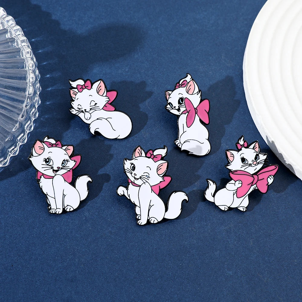 5 Pcs Anime The Aristocats Brooch Elegant Marie Cat Enamel Pin Metal Emblem Jewelry Backpack Clothing Accessories Festival Gift