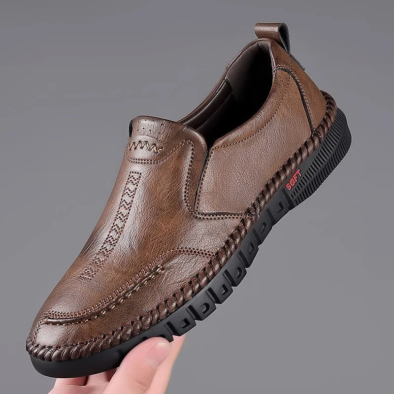 2023 Business Leather Shoes Moccasin Shoes Breathable Men's Casual Loafers Comfortable Shoes for Men Summer Men's Sneakers