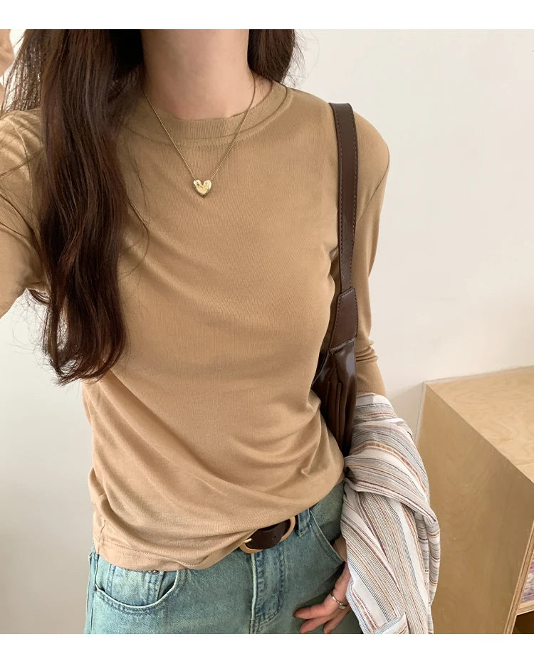 Solid Color Versatile Long Sleeve T-shirt for Women's AutumnNew Slim Fit and Slim Round Neck Underlay Top with Shoulder Underlay