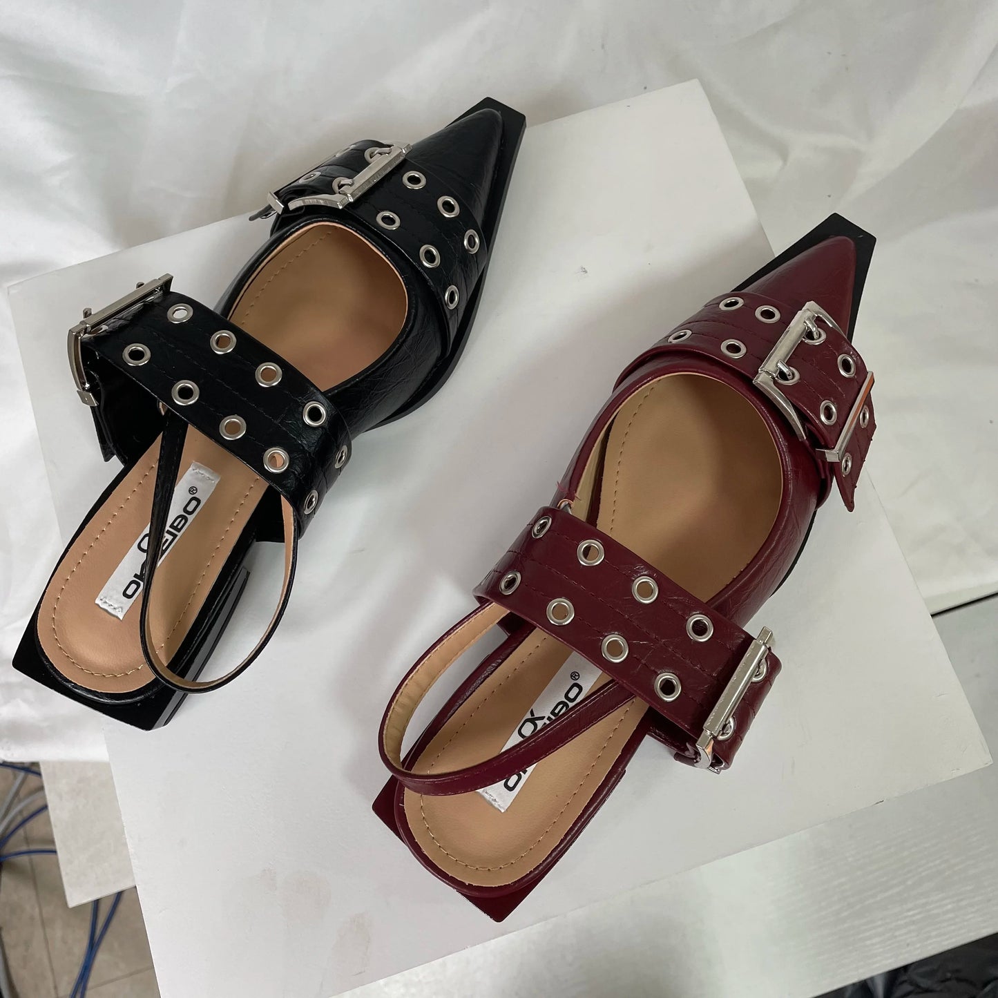 New Sandals Women Flats Shoes Fashion Metal Buckle Shoes 2025 Spring Pointed Toe Shallow Footwear Slingbacks Ladies Sandals