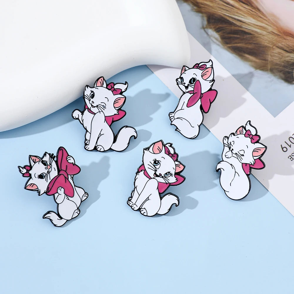 5 Pcs Anime The Aristocats Brooch Elegant Marie Cat Enamel Pin Metal Emblem Jewelry Backpack Clothing Accessories Festival Gift